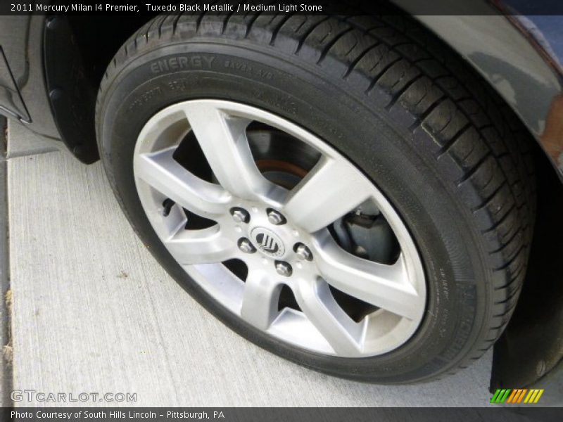 Tuxedo Black Metallic / Medium Light Stone 2011 Mercury Milan I4 Premier