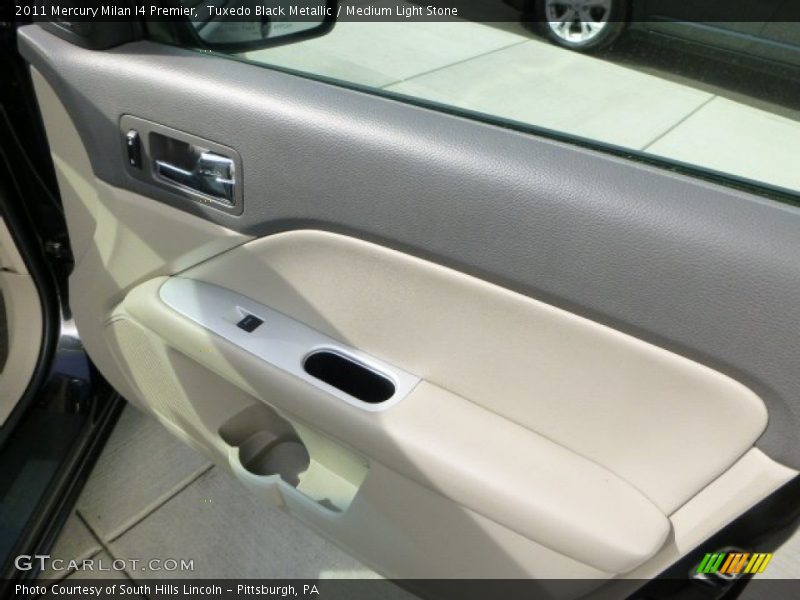 Tuxedo Black Metallic / Medium Light Stone 2011 Mercury Milan I4 Premier