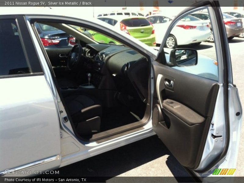 Silver Ice Metallic / Black 2011 Nissan Rogue SV
