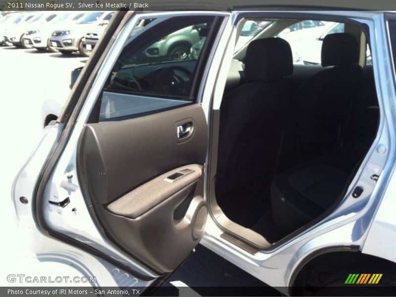 Silver Ice Metallic / Black 2011 Nissan Rogue SV