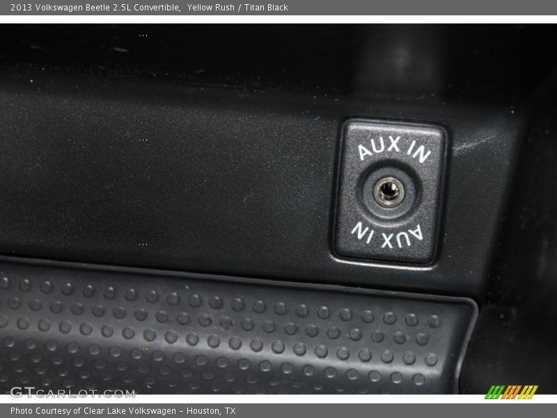 Yellow Rush / Titan Black 2013 Volkswagen Beetle 2.5L Convertible