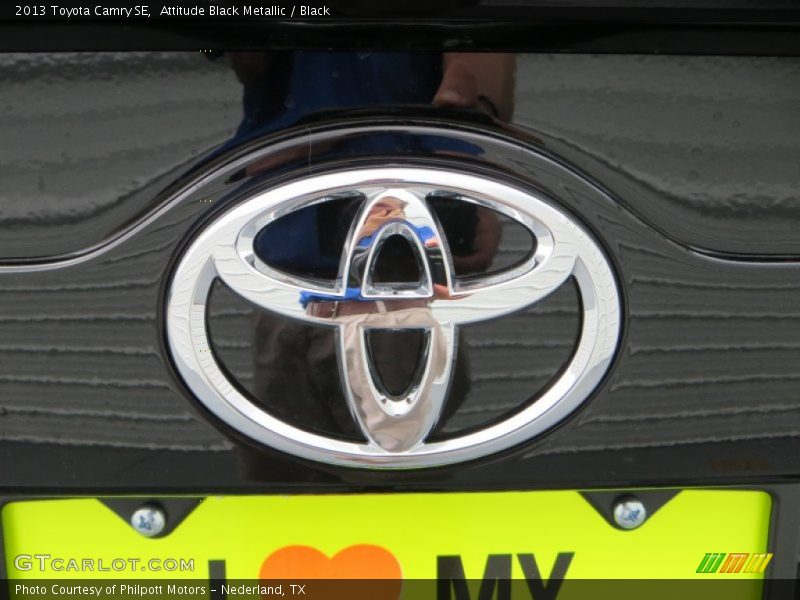 Attitude Black Metallic / Black 2013 Toyota Camry SE