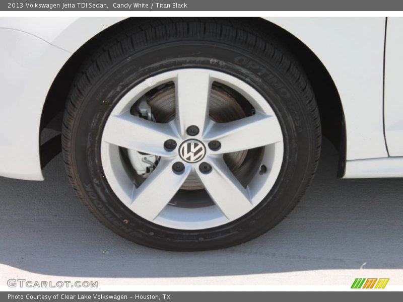 Candy White / Titan Black 2013 Volkswagen Jetta TDI Sedan