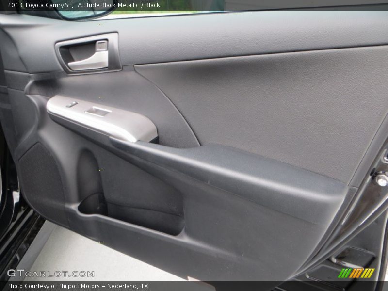 Attitude Black Metallic / Black 2013 Toyota Camry SE