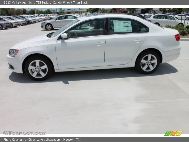 Candy White / Titan Black 2013 Volkswagen Jetta TDI Sedan