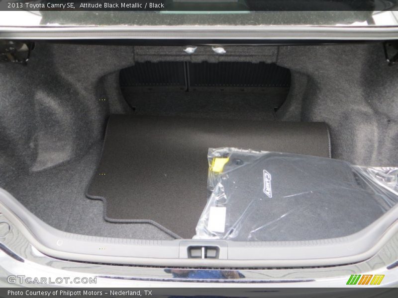 Attitude Black Metallic / Black 2013 Toyota Camry SE
