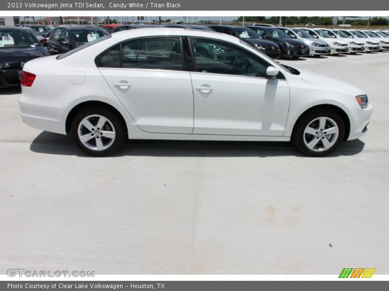 Candy White / Titan Black 2013 Volkswagen Jetta TDI Sedan