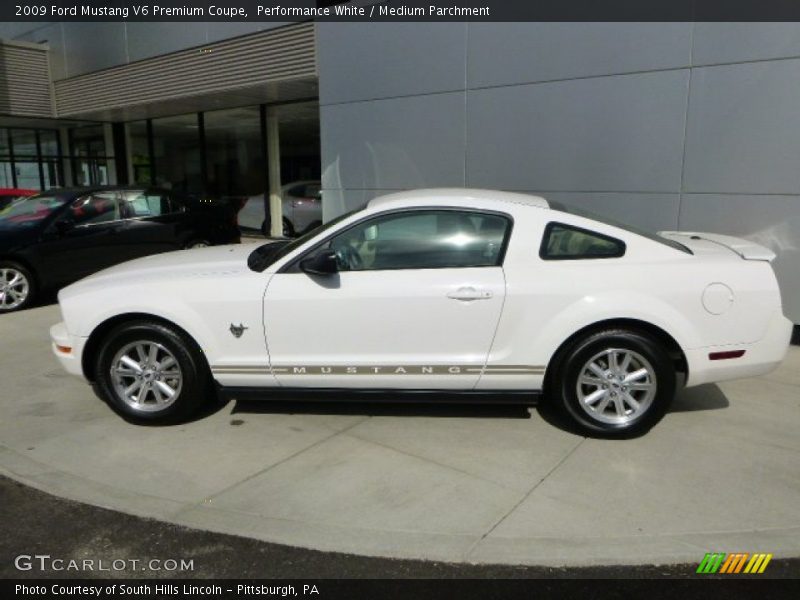 Performance White / Medium Parchment 2009 Ford Mustang V6 Premium Coupe