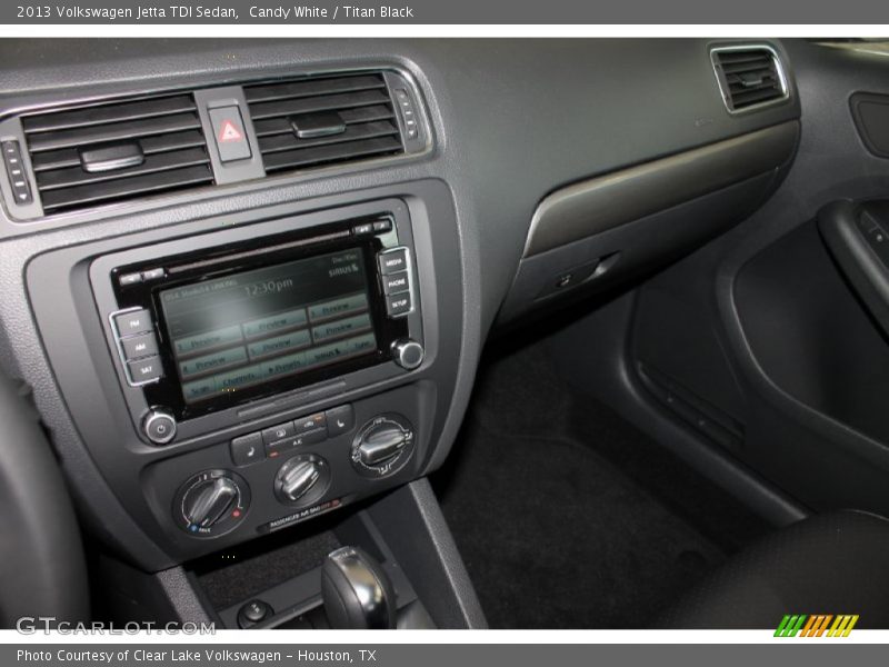 Candy White / Titan Black 2013 Volkswagen Jetta TDI Sedan