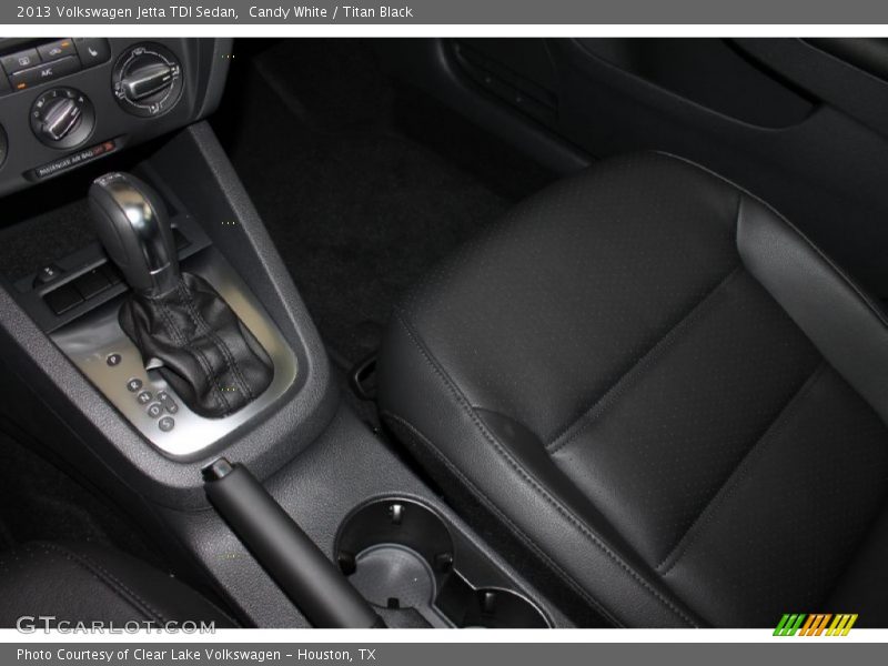 Candy White / Titan Black 2013 Volkswagen Jetta TDI Sedan