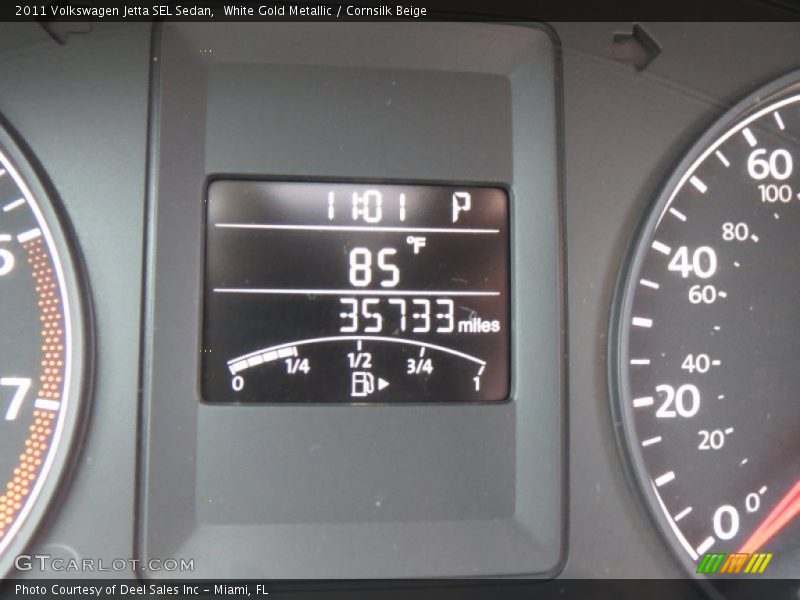 White Gold Metallic / Cornsilk Beige 2011 Volkswagen Jetta SEL Sedan