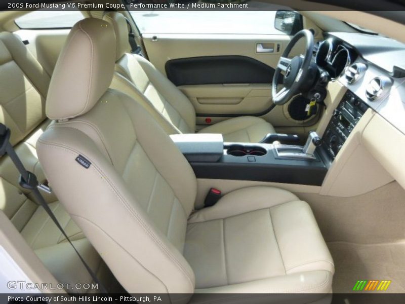 Performance White / Medium Parchment 2009 Ford Mustang V6 Premium Coupe