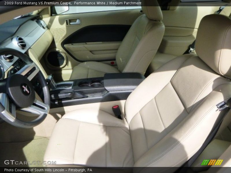 Performance White / Medium Parchment 2009 Ford Mustang V6 Premium Coupe