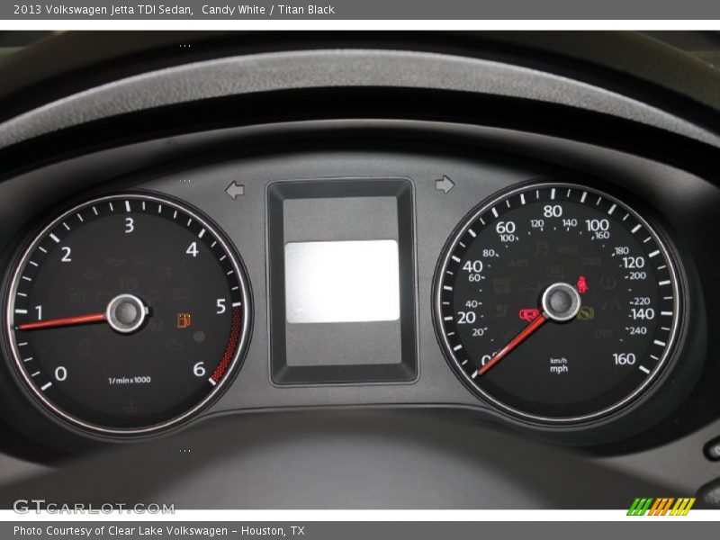 Candy White / Titan Black 2013 Volkswagen Jetta TDI Sedan
