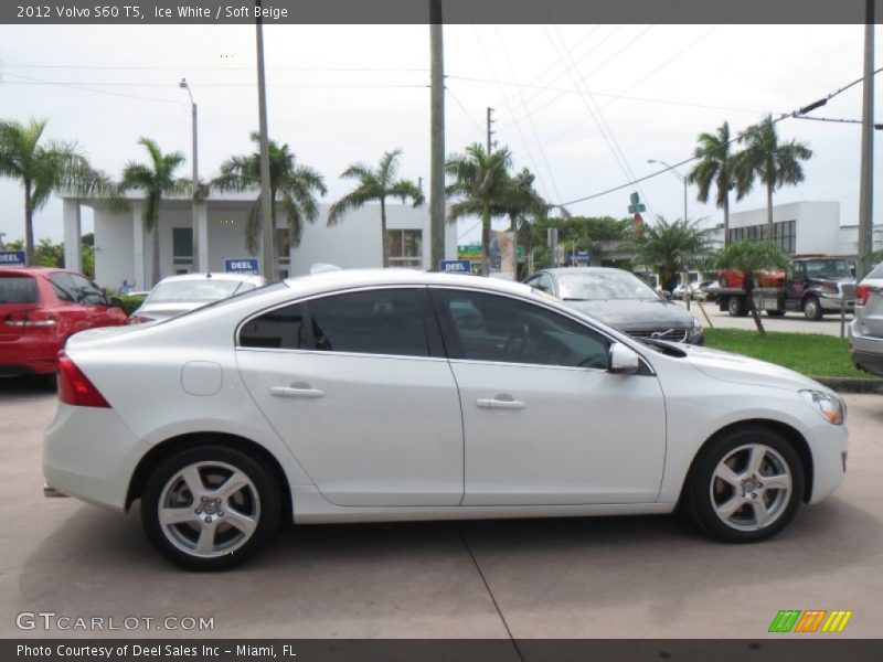 Ice White / Soft Beige 2012 Volvo S60 T5