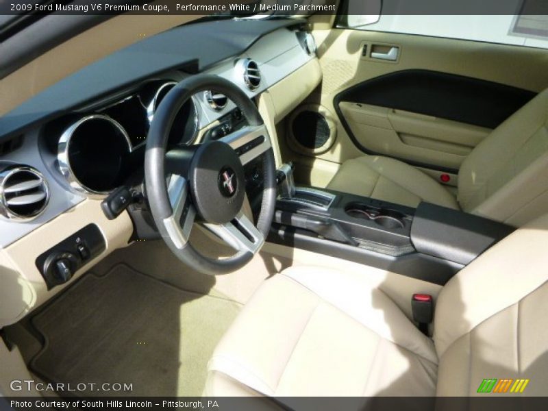 Performance White / Medium Parchment 2009 Ford Mustang V6 Premium Coupe