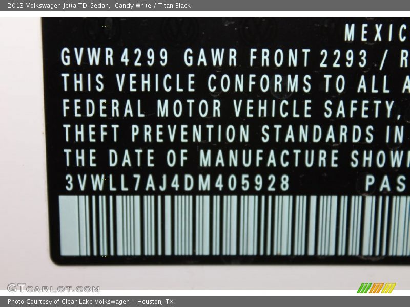 Candy White / Titan Black 2013 Volkswagen Jetta TDI Sedan