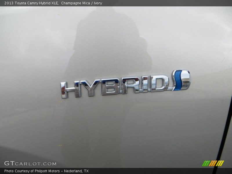 Champagne Mica / Ivory 2013 Toyota Camry Hybrid XLE