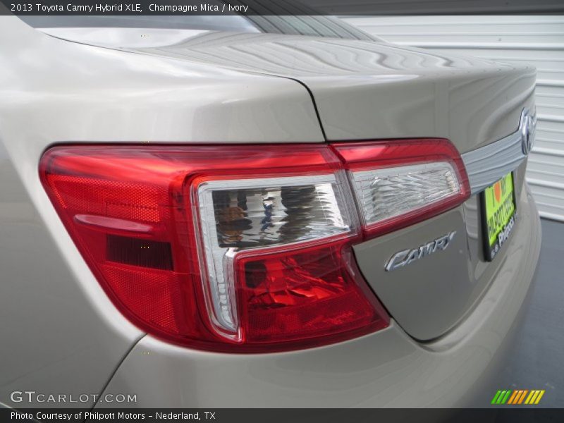 Champagne Mica / Ivory 2013 Toyota Camry Hybrid XLE