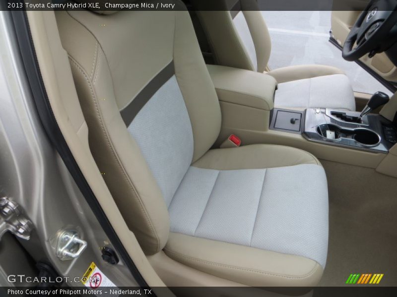 Champagne Mica / Ivory 2013 Toyota Camry Hybrid XLE