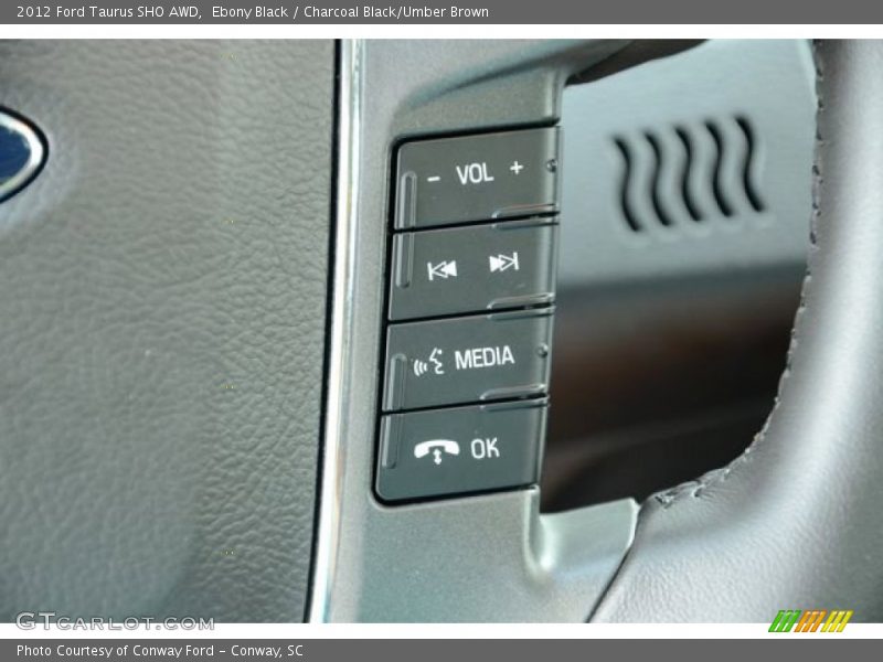 Controls of 2012 Taurus SHO AWD