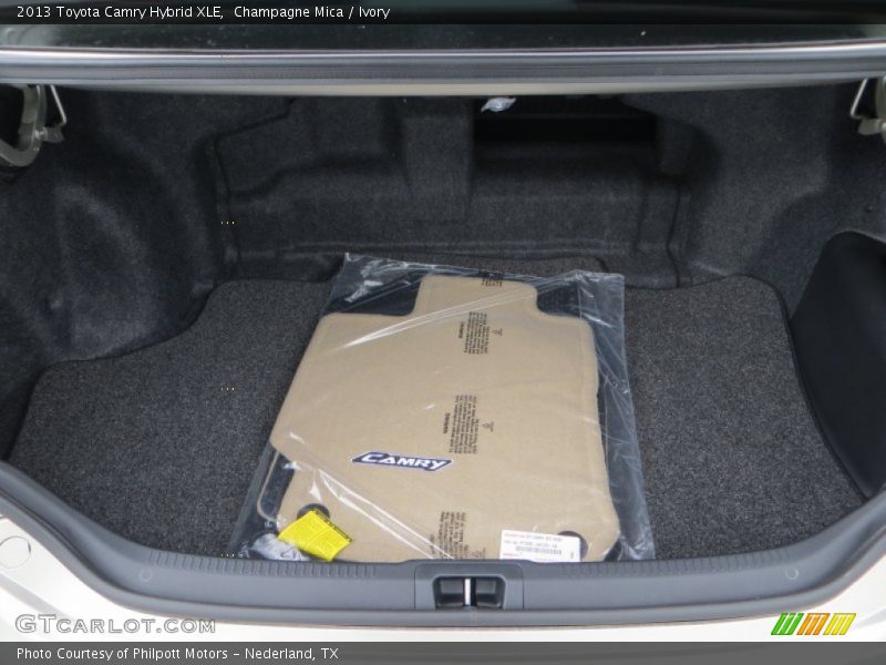 Champagne Mica / Ivory 2013 Toyota Camry Hybrid XLE