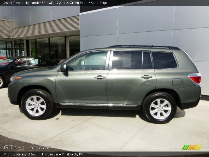 Cypress Green Pearl / Sand Beige 2011 Toyota Highlander SE 4WD