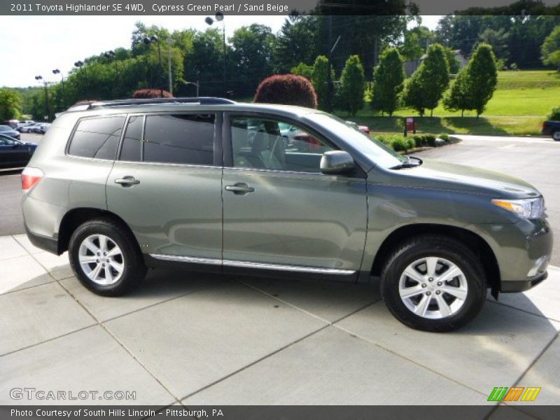 Cypress Green Pearl / Sand Beige 2011 Toyota Highlander SE 4WD