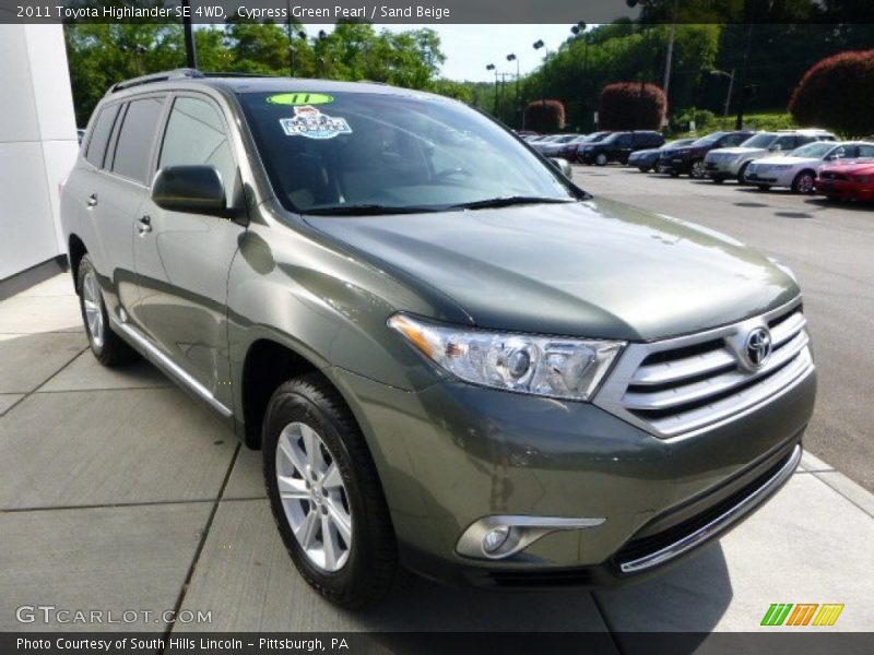 Cypress Green Pearl / Sand Beige 2011 Toyota Highlander SE 4WD