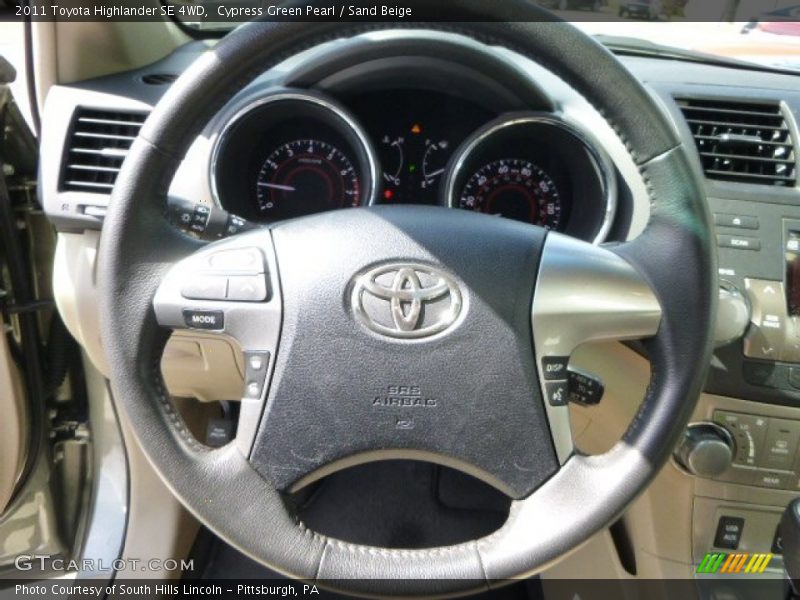 Cypress Green Pearl / Sand Beige 2011 Toyota Highlander SE 4WD