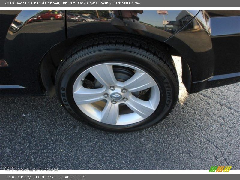 Brilliant Black Crystal Pearl / Dark Slate Gray 2010 Dodge Caliber Mainstreet