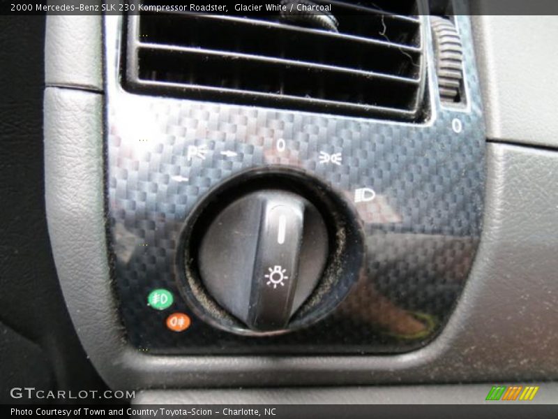 Glacier White / Charcoal 2000 Mercedes-Benz SLK 230 Kompressor Roadster