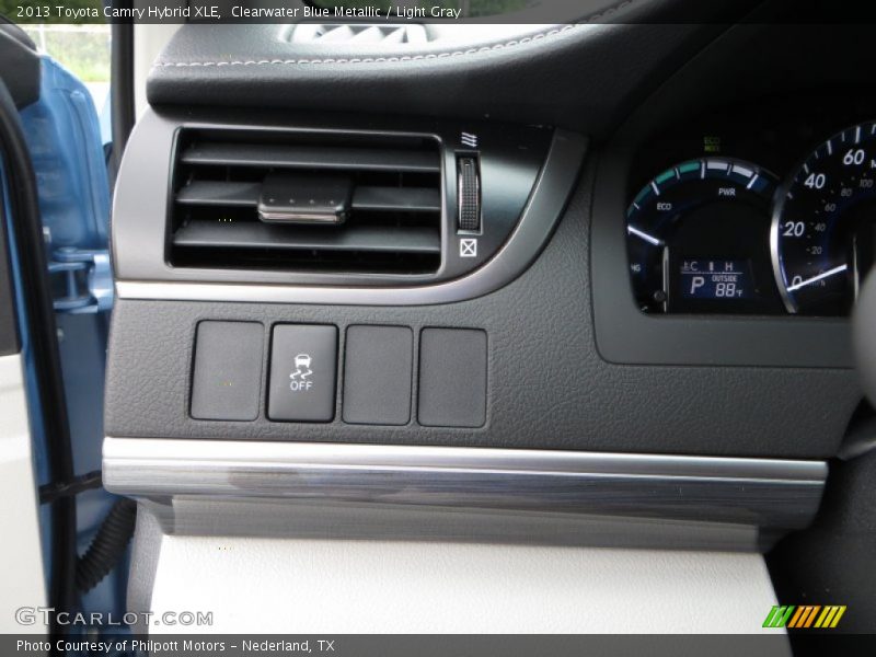 Clearwater Blue Metallic / Light Gray 2013 Toyota Camry Hybrid XLE