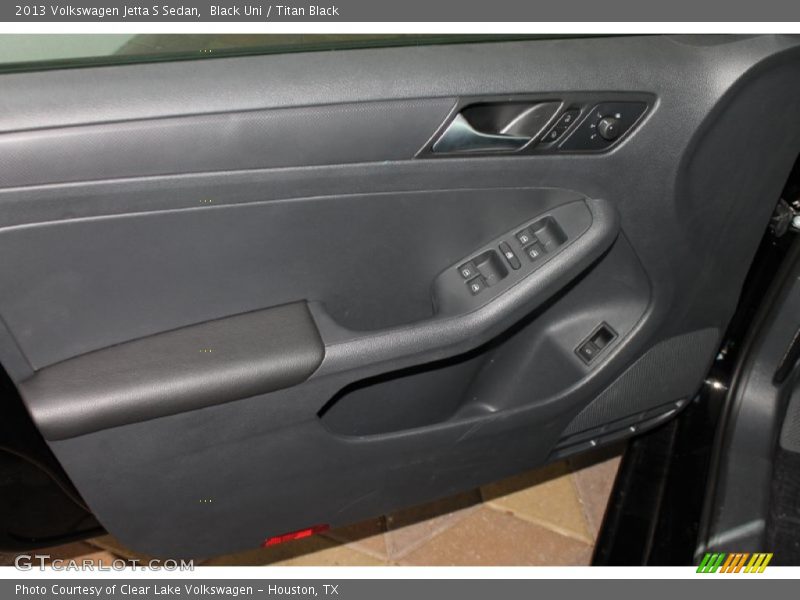 Black Uni / Titan Black 2013 Volkswagen Jetta S Sedan