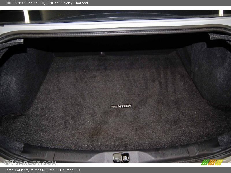 Brilliant Silver / Charcoal 2009 Nissan Sentra 2.0