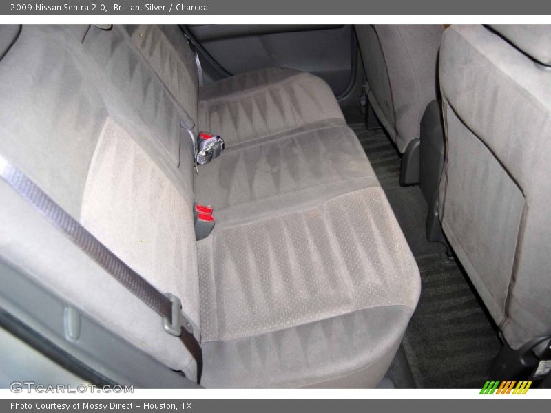 Brilliant Silver / Charcoal 2009 Nissan Sentra 2.0
