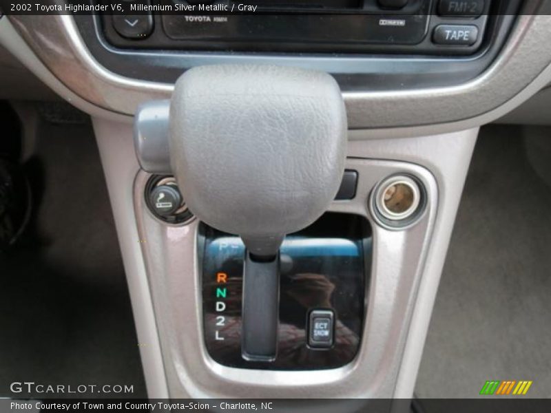 Millennium Silver Metallic / Gray 2002 Toyota Highlander V6