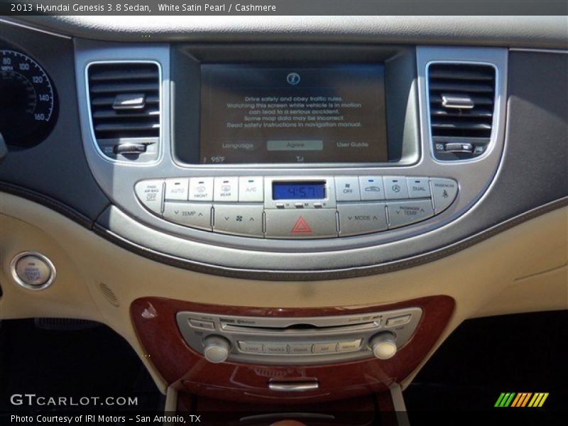 White Satin Pearl / Cashmere 2013 Hyundai Genesis 3.8 Sedan