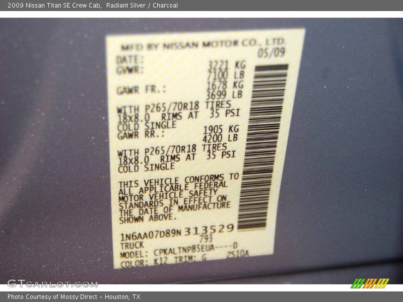 Radiant Silver / Charcoal 2009 Nissan Titan SE Crew Cab
