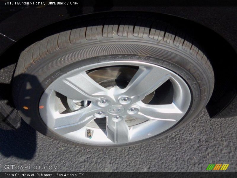 Ultra Black / Gray 2013 Hyundai Veloster