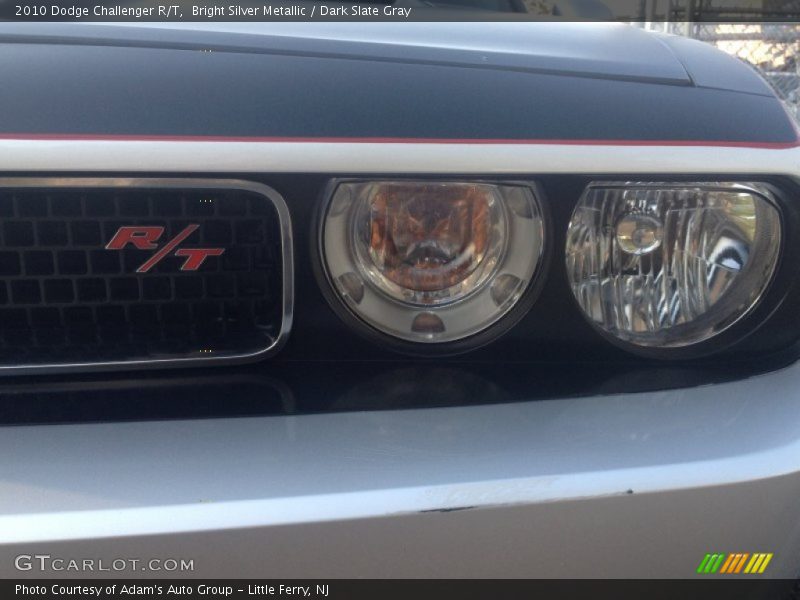 Bright Silver Metallic / Dark Slate Gray 2010 Dodge Challenger R/T