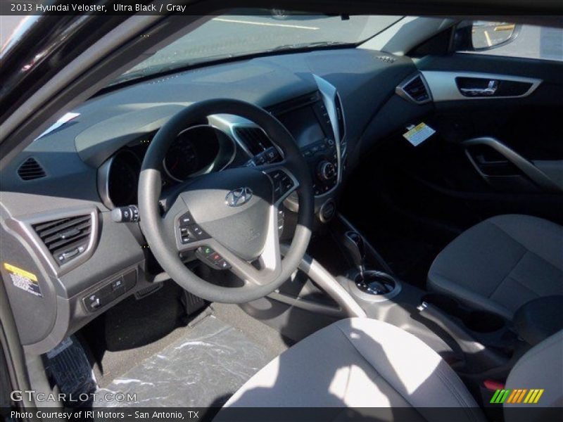 Ultra Black / Gray 2013 Hyundai Veloster