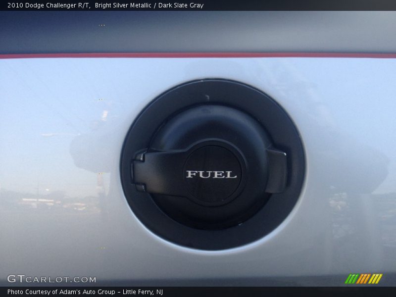 Bright Silver Metallic / Dark Slate Gray 2010 Dodge Challenger R/T