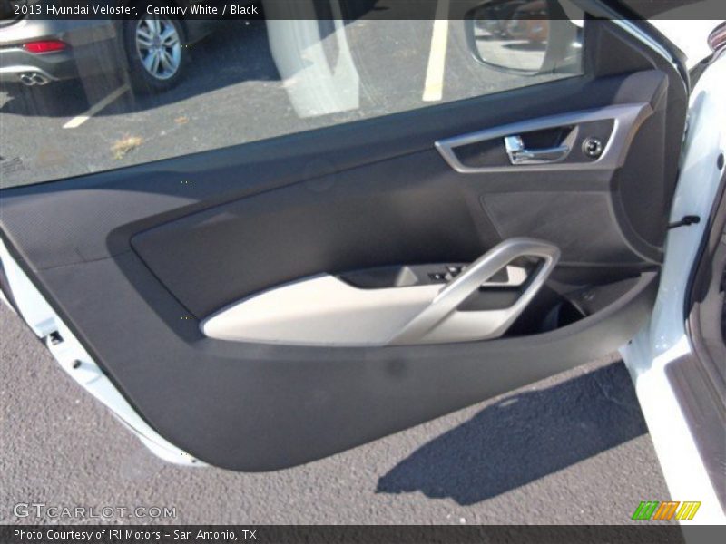 Century White / Black 2013 Hyundai Veloster