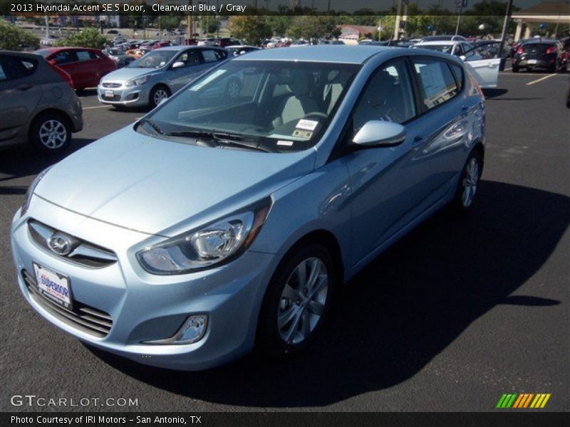 Clearwater Blue / Gray 2013 Hyundai Accent SE 5 Door