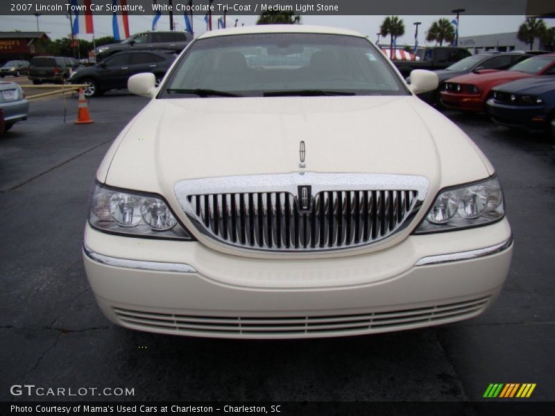 White Chocolate Tri-Coat / Medium Light Stone 2007 Lincoln Town Car Signature