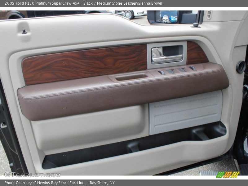 Door Panel of 2009 F150 Platinum SuperCrew 4x4