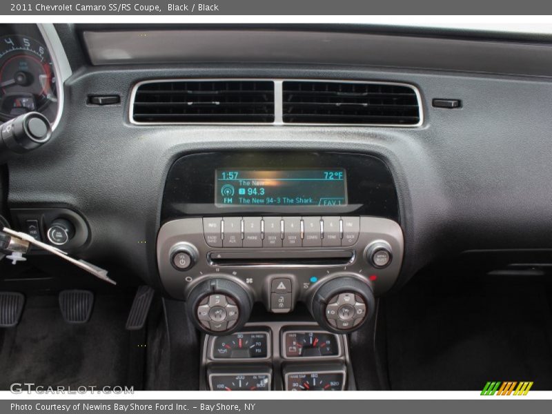 Controls of 2011 Camaro SS/RS Coupe