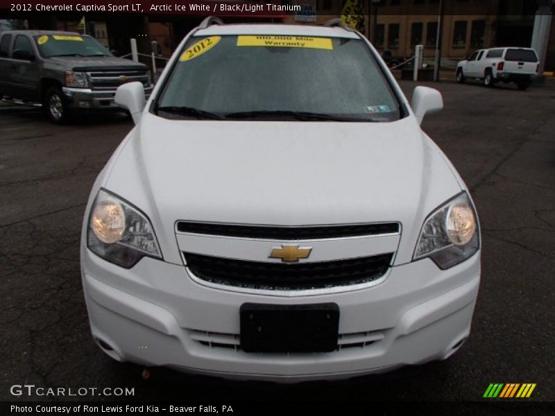 Arctic Ice White / Black/Light Titanium 2012 Chevrolet Captiva Sport LT