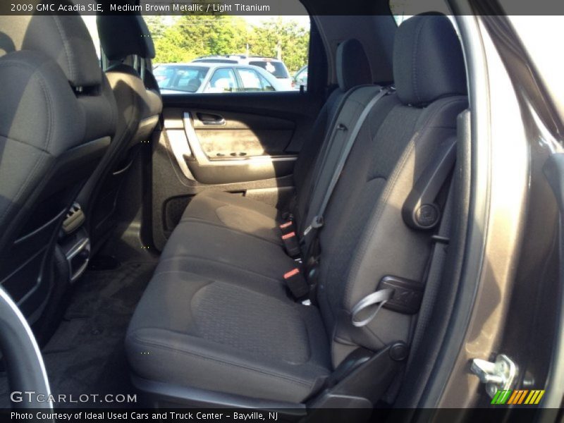 Medium Brown Metallic / Light Titanium 2009 GMC Acadia SLE